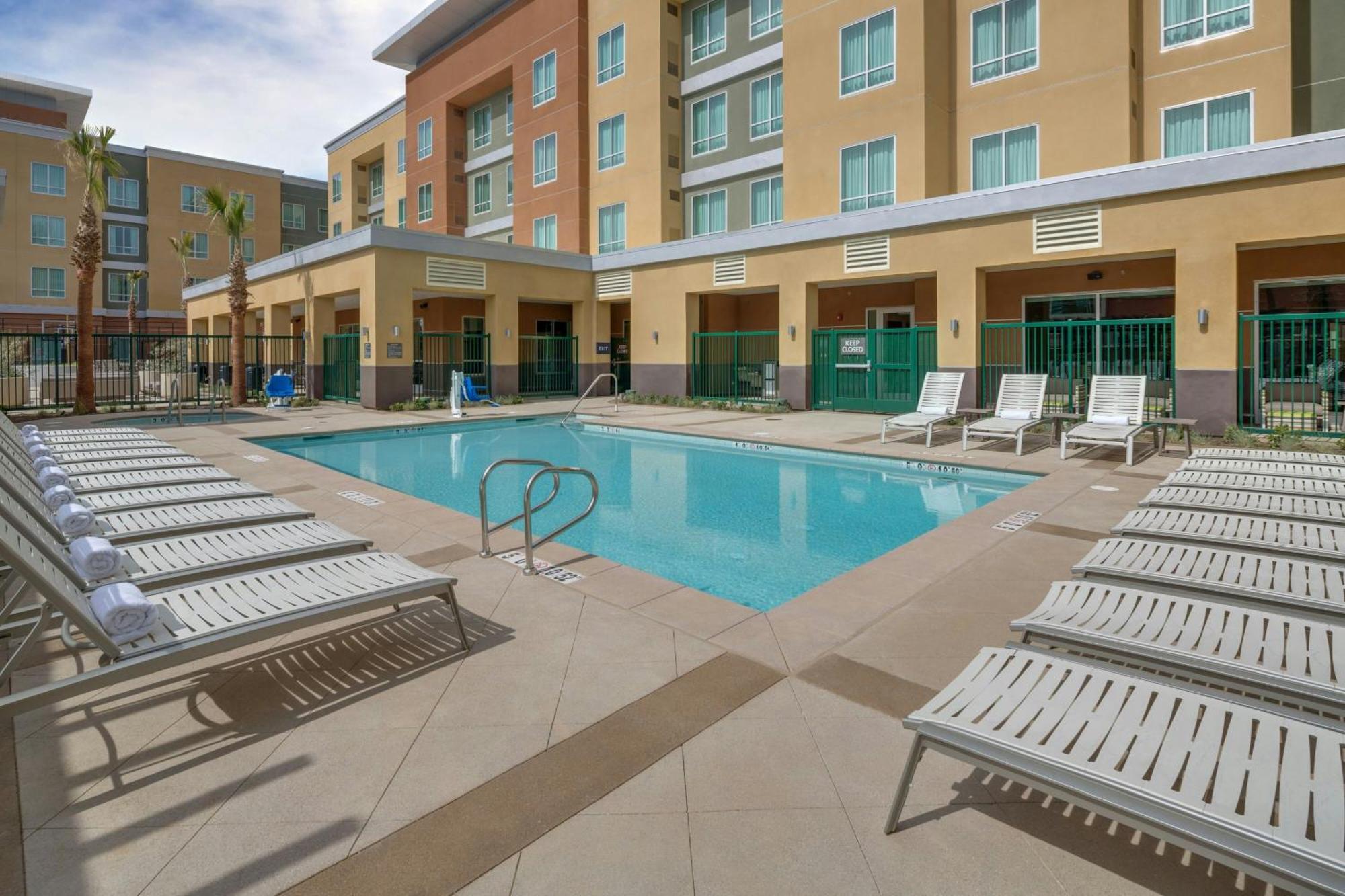 Residence Inn By Marriott Ontario Rancho Cucamonga Eksteriør billede